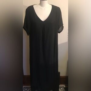 NWT - Cherie Bliss V-Neck Maxi Dress - Size Large